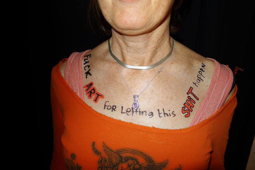 Deirdre wearing GibsonGeek93, USA, 2012