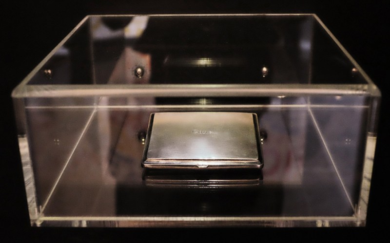 ©Natascha Stellmach, Installation view: Gone. (the ashes of Kurt Cobain), 2008, engraved silver cigarette case, 11 x 10 x 2 cm, Latrobe University Visual Arts Centre, Bendigo, 2013