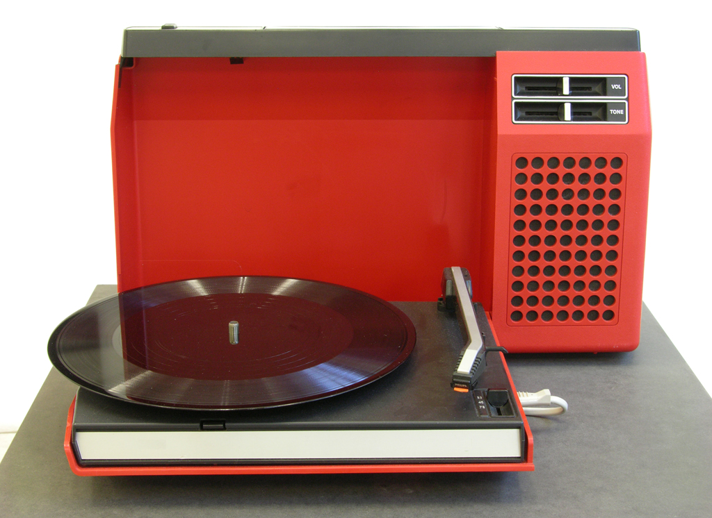 Natascha Stellmach, Installation view: It is Black in Here, 2008, 10