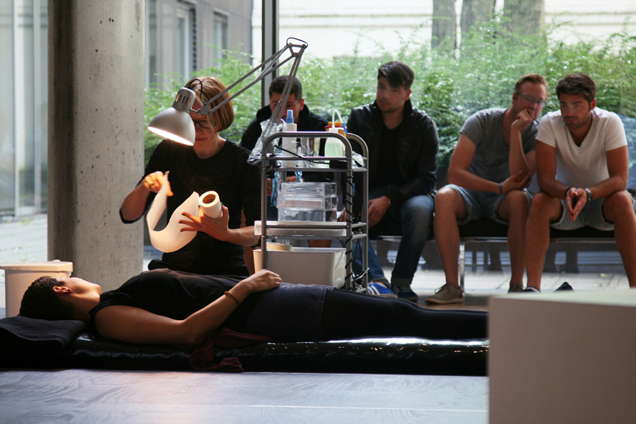 Spectators watch Stellmach and a participant